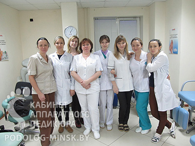 С ученицами курса «Аппаратный педикюр» , «Пластэк-столица» 2012г