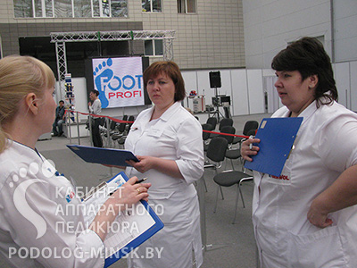 Конкурс по аппаратному педикюру в Красноярске - совещание жюри